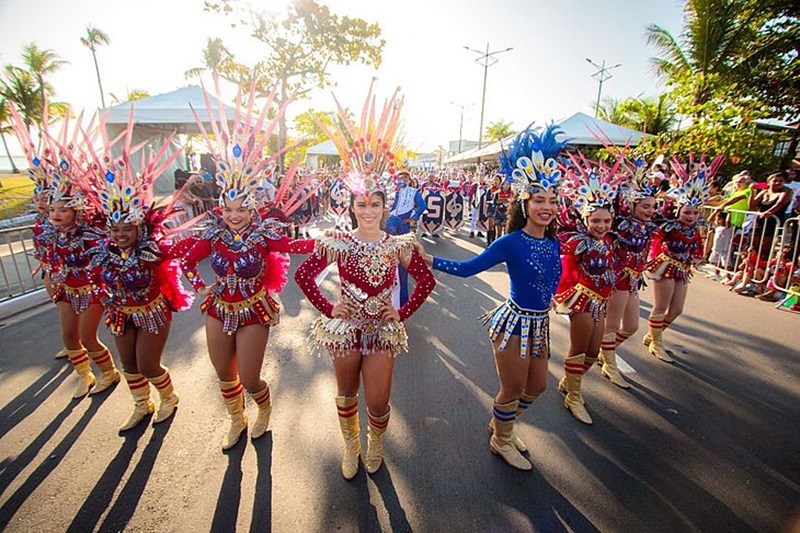 Desfile estudantil celebra os 207 anos de Emancipação Política de Alagoas